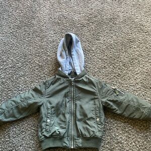 Toddler boy bomber jacket. Removable hood. Size 3/4T
